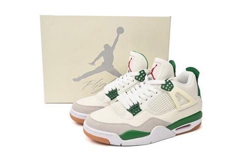 Jordan 4 SB Pine Green