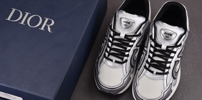 Dior B30