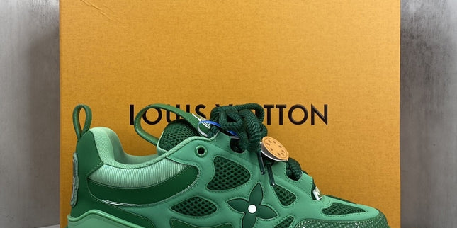 LV sneaker
