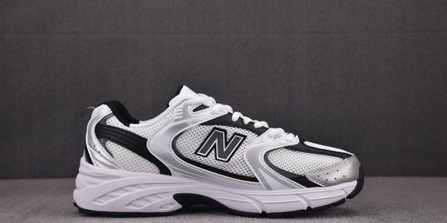 New Balance 530