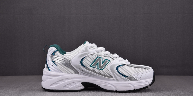 New Balance 530