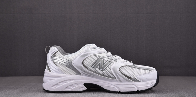 New Balance 530