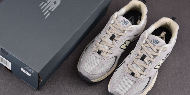 New Balance 530