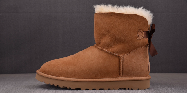 UGG Bailey