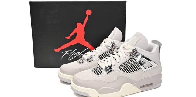 Jordan 4 Frozen Moment