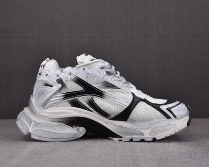 Balenciaga Runner