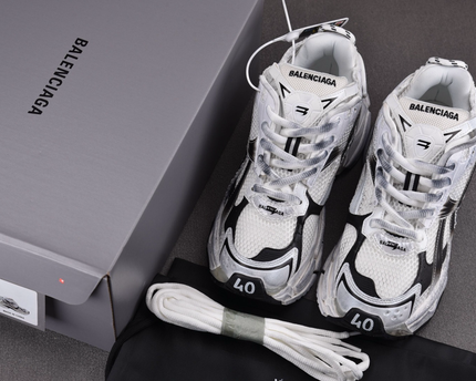 Balenciaga Runner