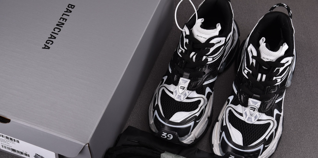 Balenciaga Runners