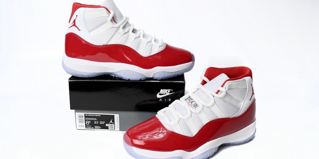 Jordan 11 Cherry