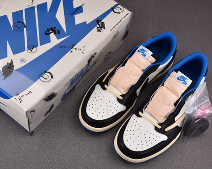 Jordan 1 Retro Low OG SP Fragment x Travis Scott