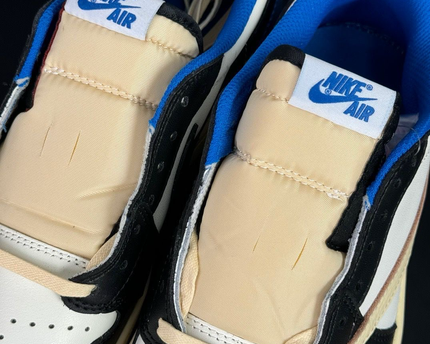 Jordan 1 Retro Low OG SP Fragment x Travis Scott