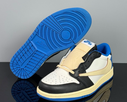 Jordan 1 Retro Low OG SP Fragment x Travis Scott