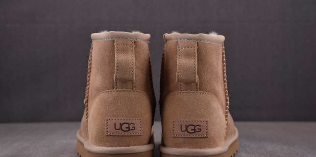 UGG