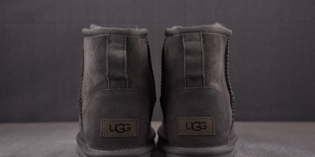 UGG