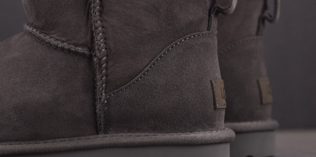 UGG