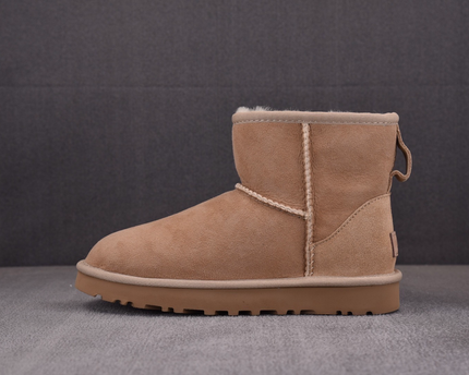 UGG