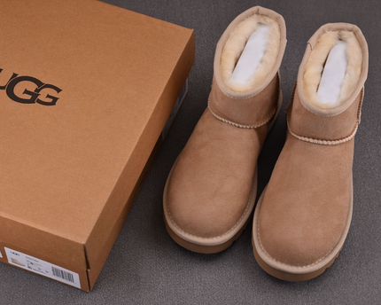 UGG