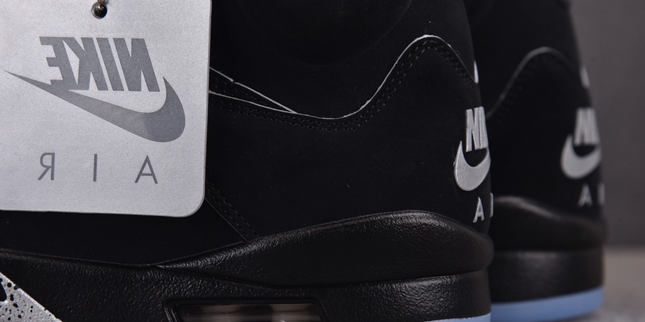 Air Jordan 5 Retro Black Metallic