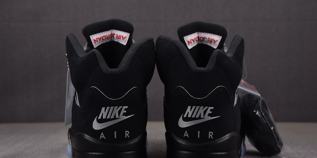 Air Jordan 5 Retro Black Metallic
