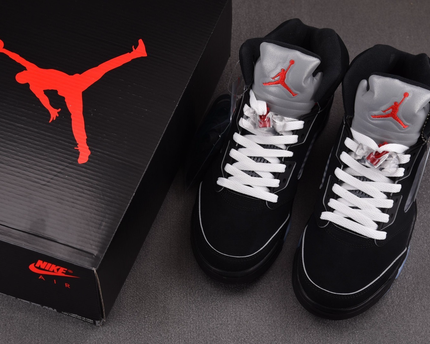 Air Jordan 5 Retro Black Metallic