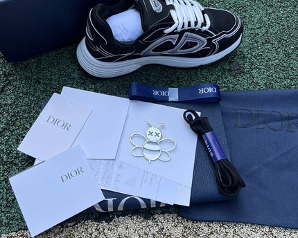 Dior B30 BLACK AND WHITE