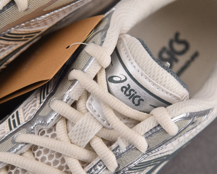 ASICS GEL-Kinsei White Gold Athletic Running Shoes