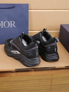Dior B22