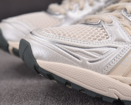 ASICS GEL-Kinsei White Gold Athletic Running Shoes