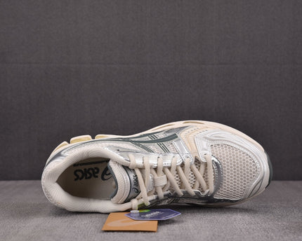 ASICS GEL-Kinsei White Gold Athletic Running Shoes