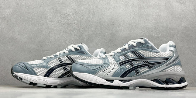 ASICS GEL-Quantum Grey Silver Performance Sneakers