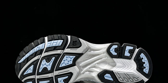 ASICS GEL-Cumulus Silver Blue Athletic Running Shoes