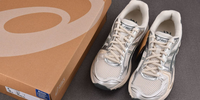 ASICS GEL-Kinsei White Gold Athletic Running Shoes