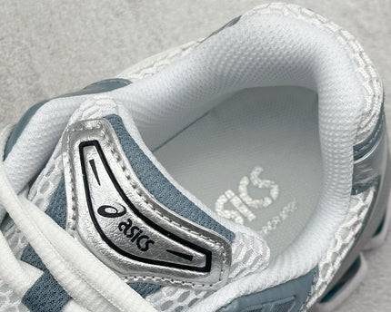 ASICS GEL-Quantum Grey Silver Performance Sneakers